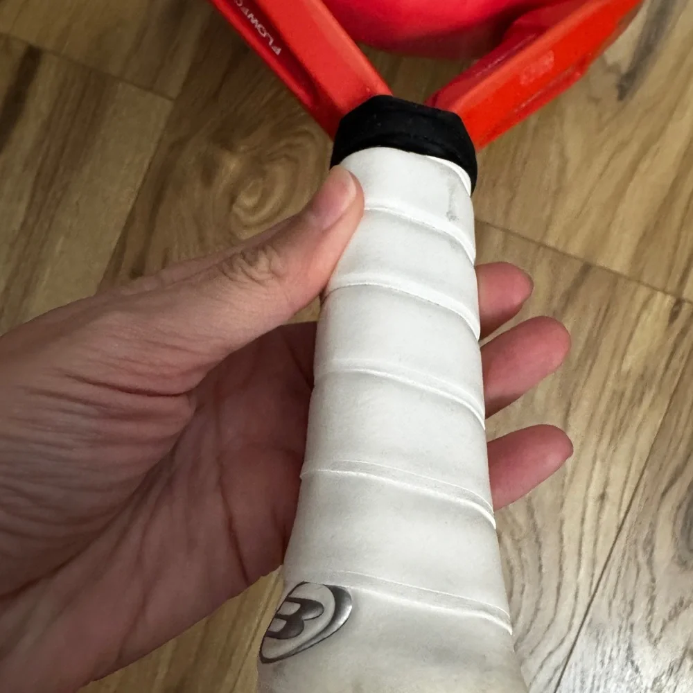 BullPadel Red Padel Racket Flow - Picture 4 of 8